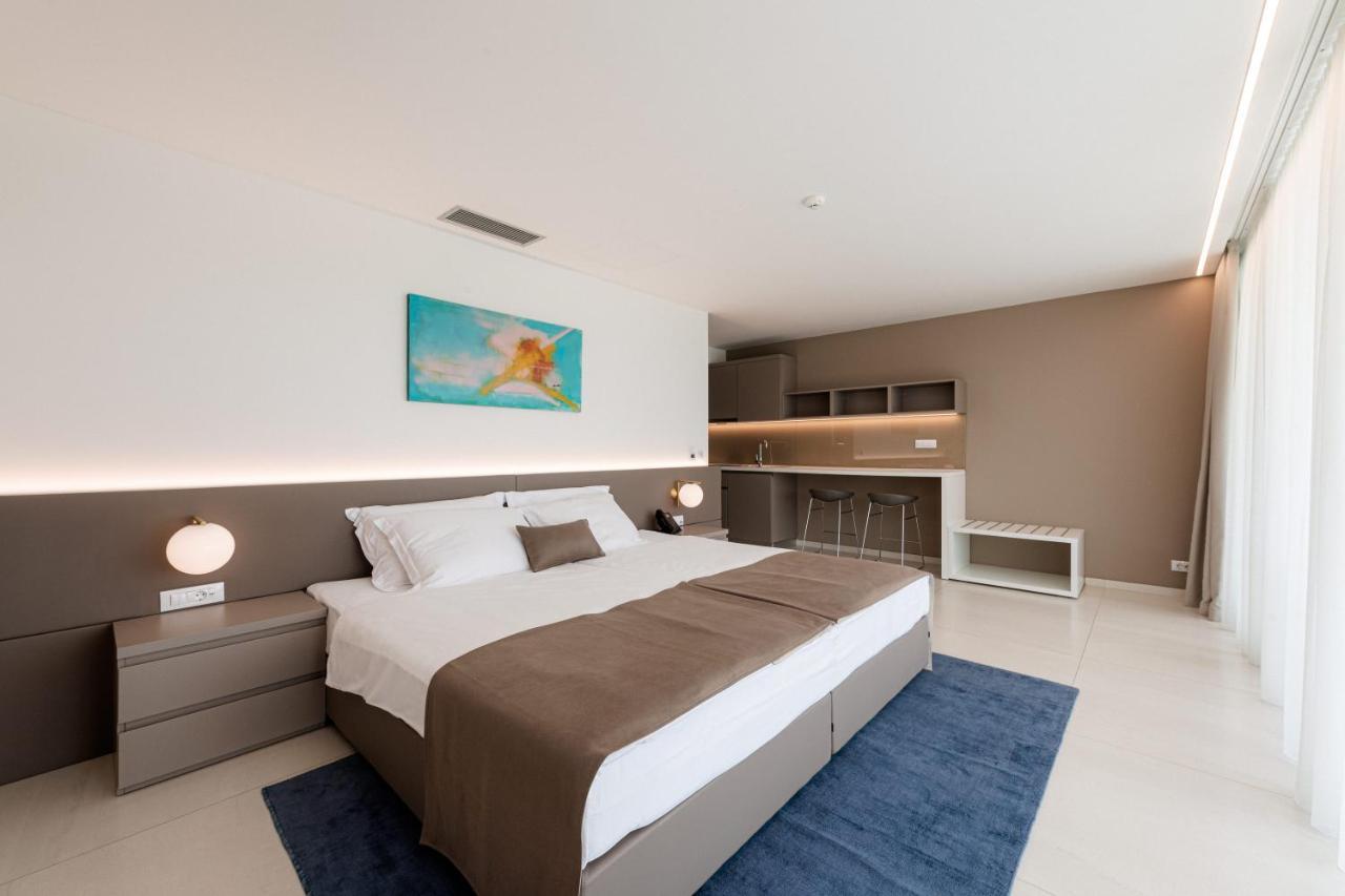 Aparthotel Joel Novalja Kültér fotó
