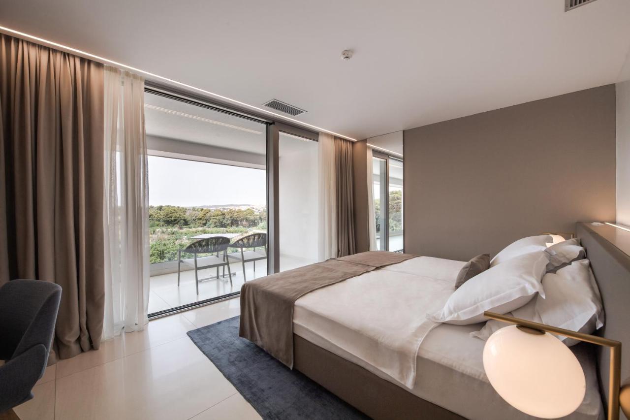 Aparthotel Joel Novalja Kültér fotó